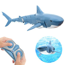 Load image into Gallery viewer, R/C Shark with Battery &amp; USB Charger